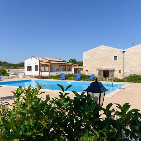 Agriturismo Tenuta Sparaceto Модика Екстериор снимка