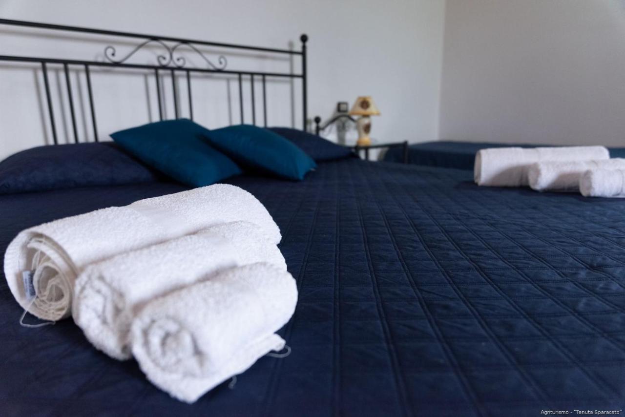 Agriturismo Tenuta Sparaceto Модика Екстериор снимка